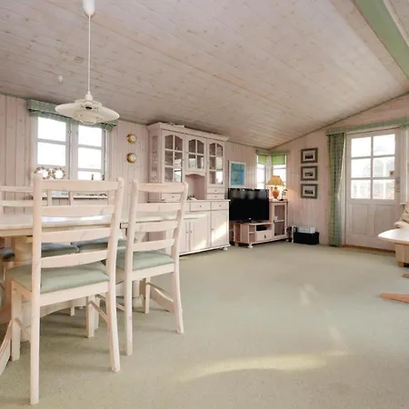 Prázdninový dům Two-bedroom In